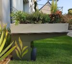 Schronienie dla kosiarki automatycznej i donicy 2 w 1 ROBOT PROTECT Life dla wielu marek 73,5 x 59 x 40 cm | Odporne na warunki atmosferyczne + ochrona przed promieniowaniem UV | Nogi ze stali nierdzewnej | Materiały montażowe w zestawie |… – Image 4