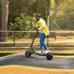 Cecotec Elektryczna hulajnoga dla dorosłych z certyfikatem Bongo Z Power Mountain. Maksymalna moc 1000 W, dynamiczne zawieszenie dwuramienne z technologią SXƧ, zasięg 60 km, koła terenowe 10,5″ – Image 2