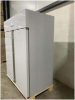 Iceshop Chłodziarka szafkowa ze stali nierdzewnej z 2 drzwiami i pojemnością 1400 l, z oświetleniem LED – Image 2