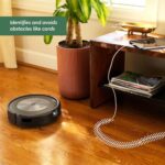 iRobot Odkurzacz automatyczny Roomba® j7+ z systemem samoczynnego opróżniania – 2 gumowe ssawki do różnych powierzchni – idealny dla zwierząt – Mapuje, zapamiętuje i dostosowuje się... – Image 3
