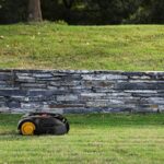 LANDXCAPE Bezprzewodowa kosiarka automatyczna 300 m² LX850, system koszenia/mulczowania z 3 ostrzami, kosiarka do trawy, czujnik uderzenia, ładowanie boczne, wyświetlacz cyfrowy – Image 6