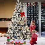 Choinka choinka najwyższej jakości, realistyczna choinka z zawiasami, łatwa w montażu, biała Home Shop Dekoracje świąteczne, sztuczna choinka - świerk 210 cm/7 stóp… – Image 4