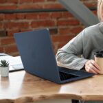 TECOOL Etui do MacBooka Air 13,6 cala M3 M2 2024 A3113 i 2022 A2681, „Szczególnie dla oficjalnego koloru Midnight” Sztywne etui z matowego plastiku i ochrona klawiatury AZERTY UE… – Image 6