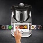 Ufesa TotalChef RK7 Inteligentny robot kuchenny wielofunkcyjny, Wi-Fi, 30 funkcji, 4,5 l, ekran dotykowy 7 cali, wbudowana waga, interaktywna książka kucharska, srebrny/biały – Image 2